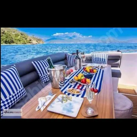 Maca Kizi Yat Båthotell *